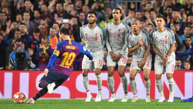 Trận lượt đi tứ kết Champions League 2018/2019 giữa MU và Barcelona